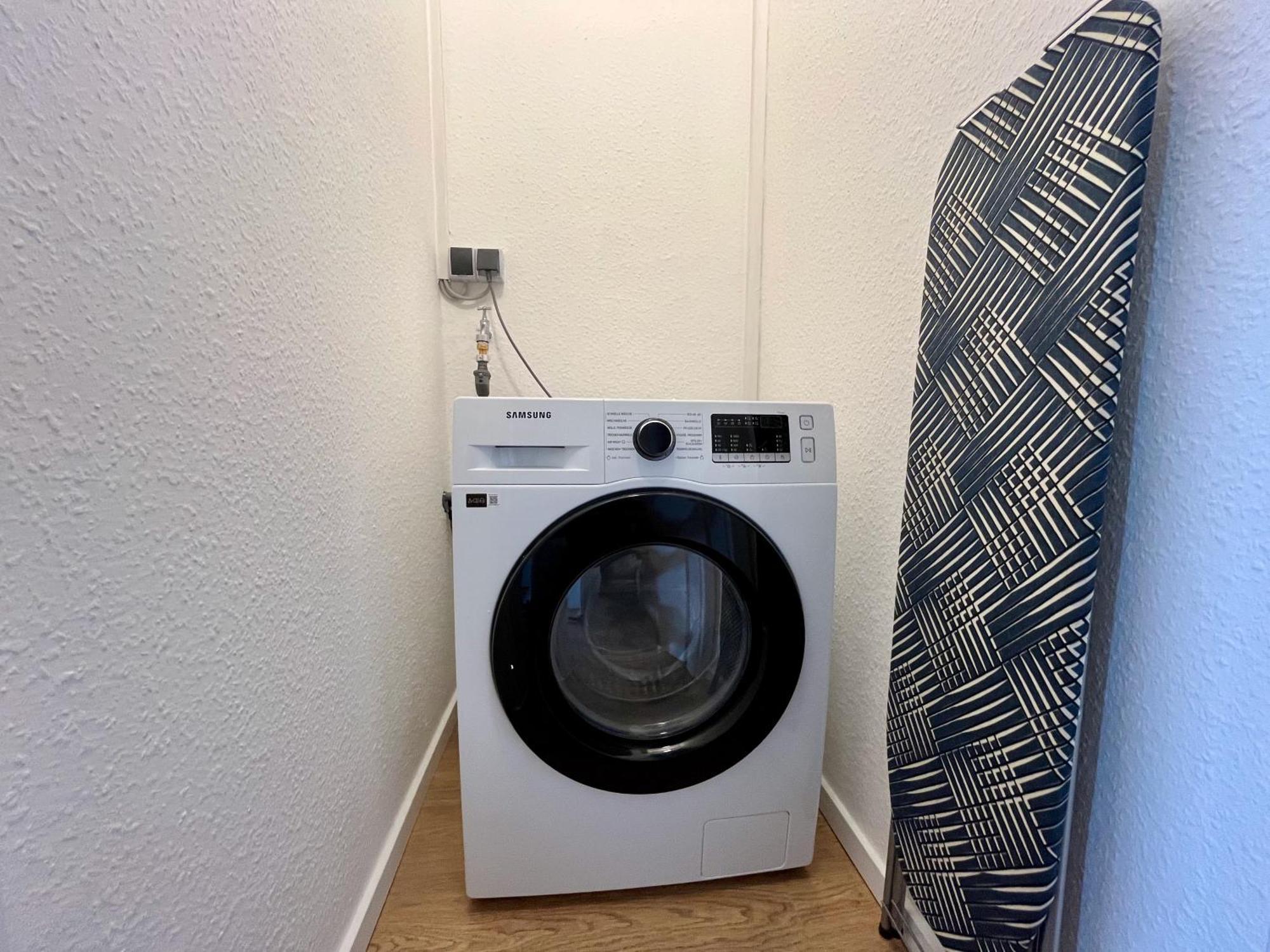*Top* Moderne Wohnung - Naehe Koeln: Dom, Messe, Flughafen, Lanxess-Arena Bergisch Gladbach Bagian luar foto